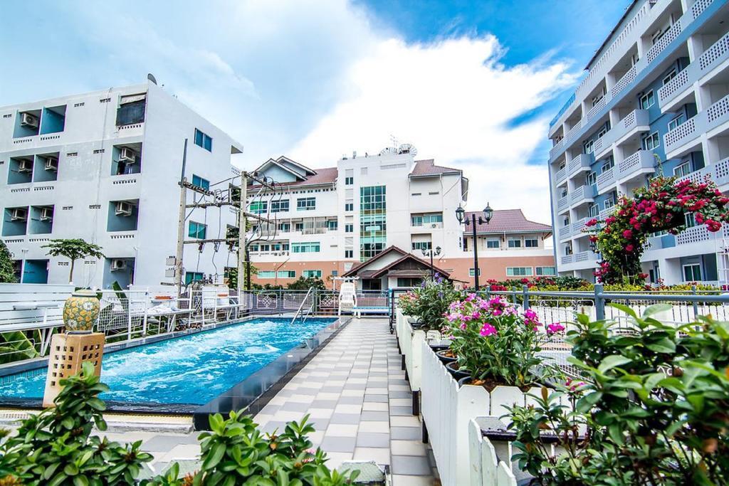 酒店 Sutus Court 1 Pattaya